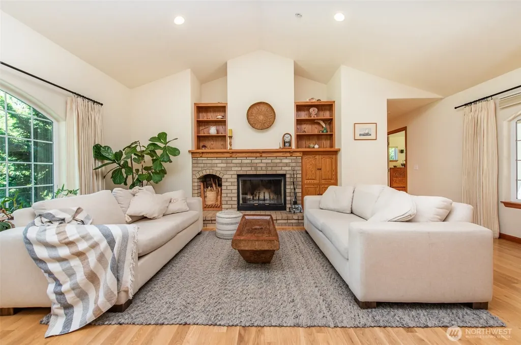 142 Charles Way Sequim WA 98382