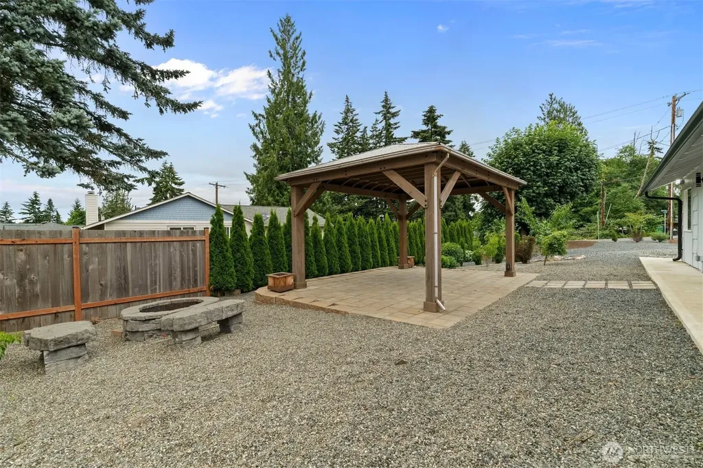5801 214th St SW Mountlake Terrace WA 98043
