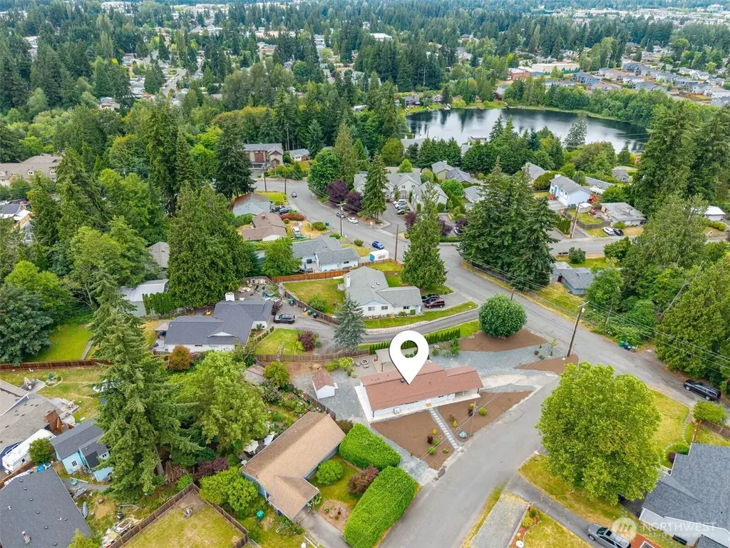 5801 214th St SW Mountlake Terrace WA 98043