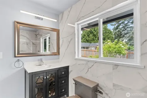 5801 214th St SW Mountlake Terrace WA 98043