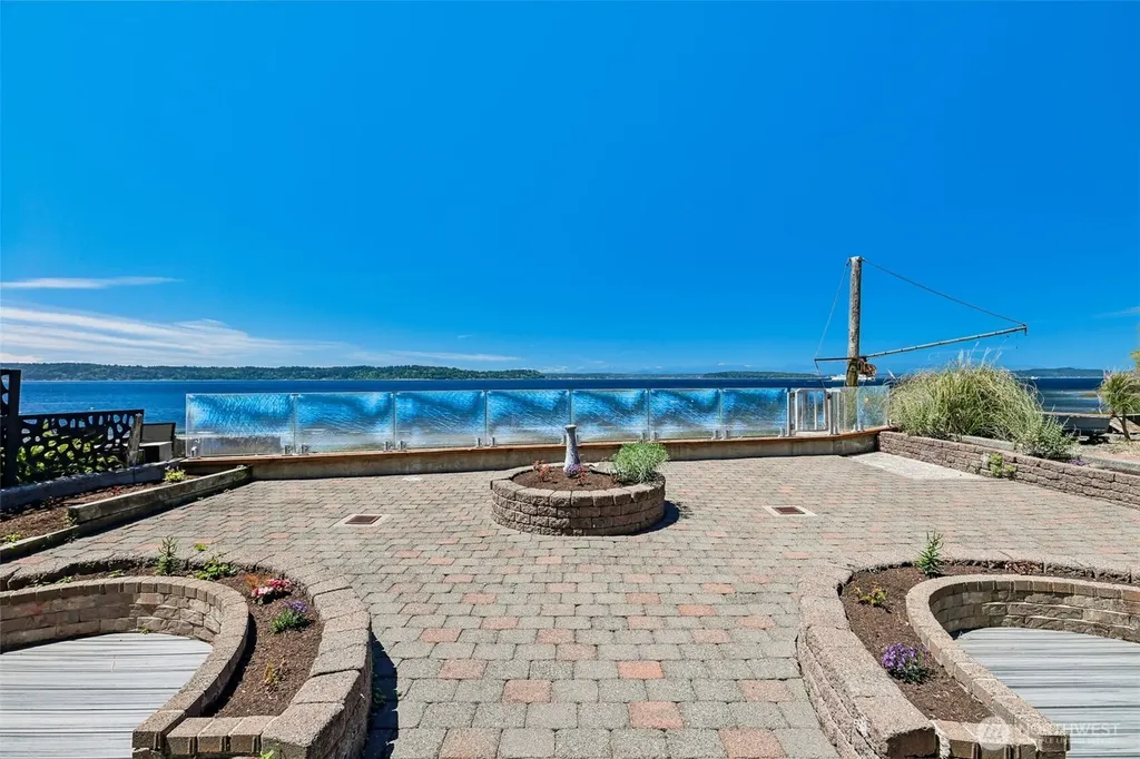 9839 51st Avenue SW Seattle WA 98136