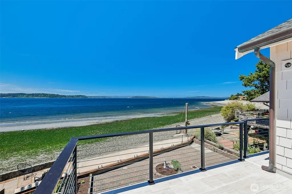 9839 51st Avenue SW Seattle WA 98136