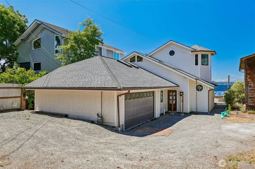9839 51st Avenue SW Seattle WA 98136