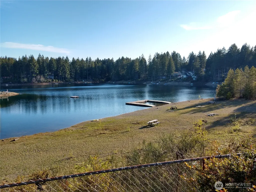 221 NE Madrona Avenue Tahuya WA 98588