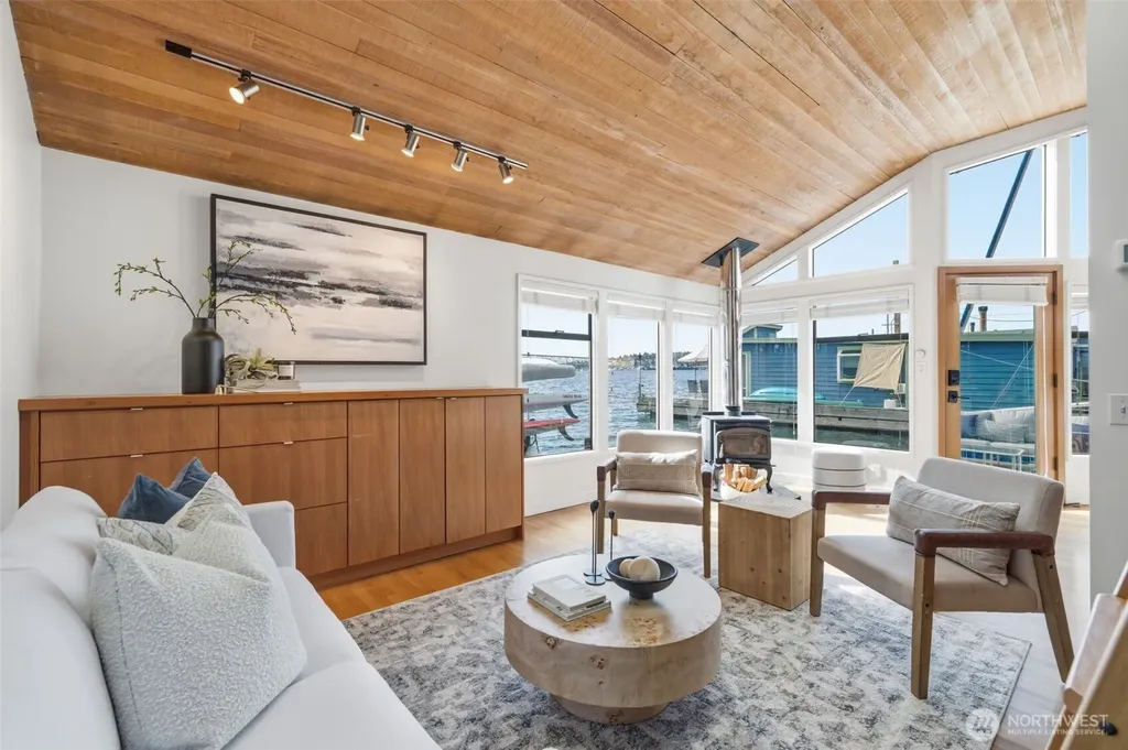 2031 Fairview Avenue E Seattle WA 98102