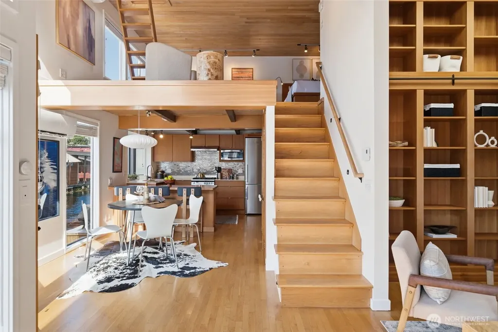 2031 Fairview Avenue E Seattle WA 98102