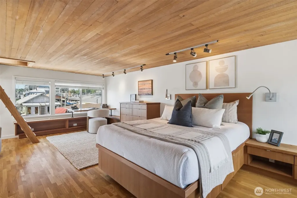 2031 Fairview Avenue E Seattle WA 98102