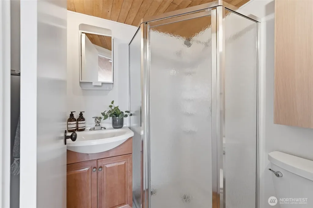 2031 Fairview Avenue E Seattle WA 98102