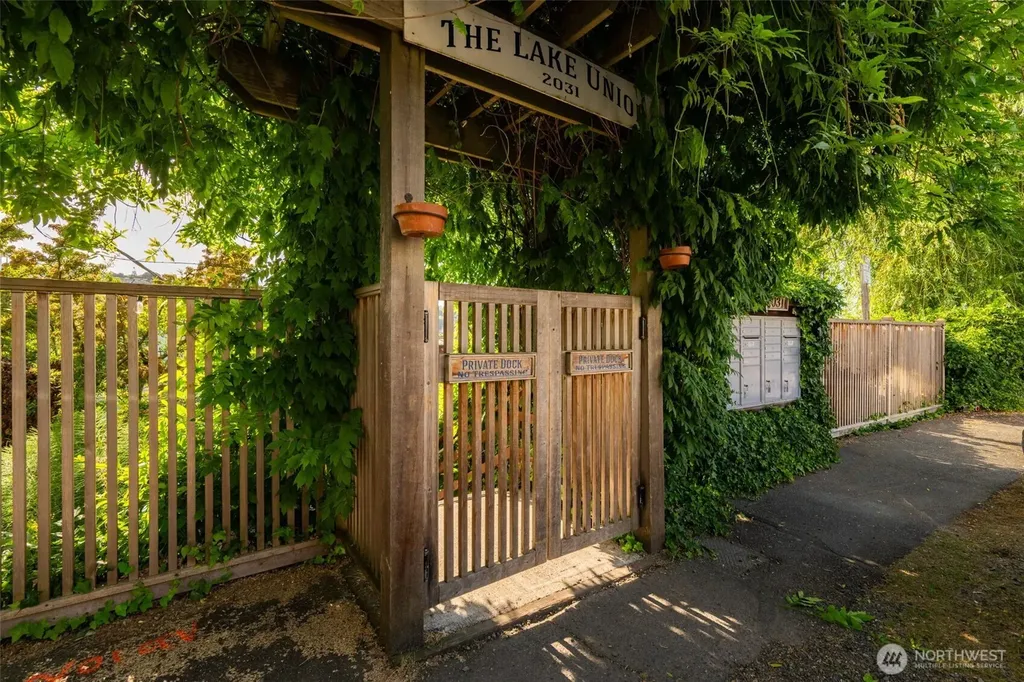 2031 Fairview Avenue E Seattle WA 98102