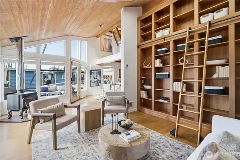 2031 Fairview Avenue E Seattle WA 98102