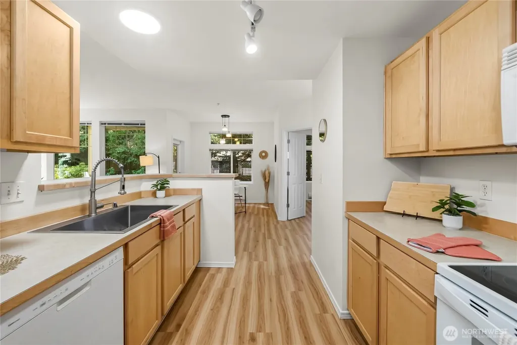 15325 SE 155th Place Renton WA 98058