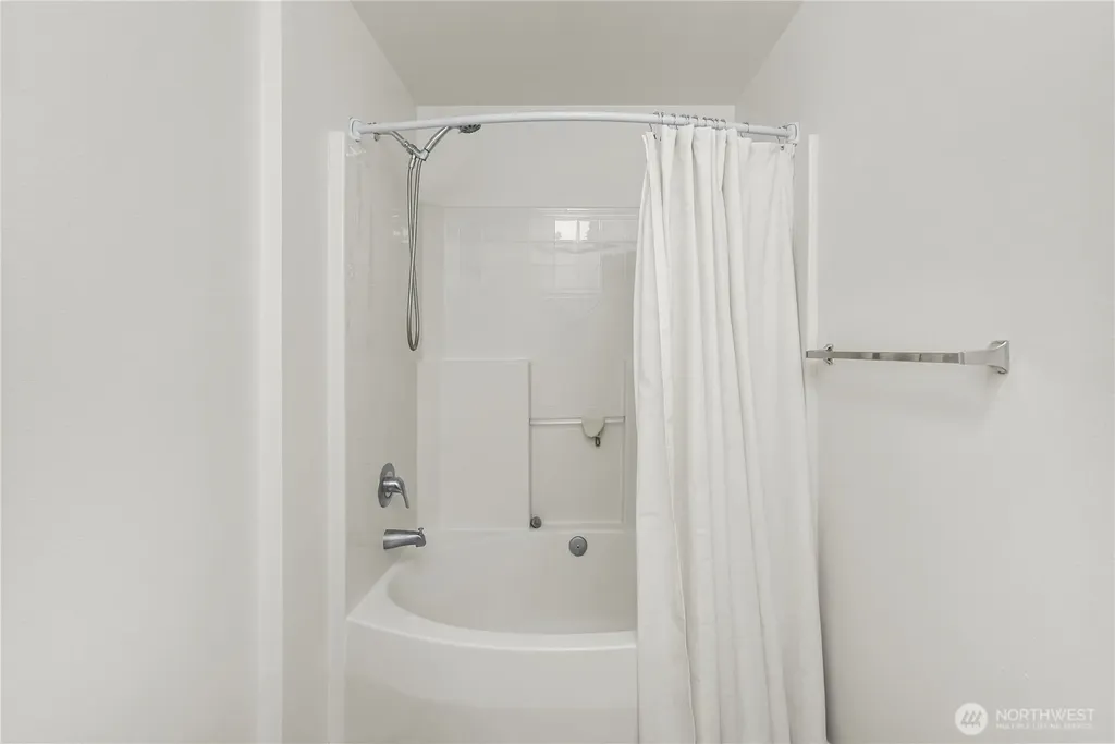 15325 SE 155th Place Renton WA 98058