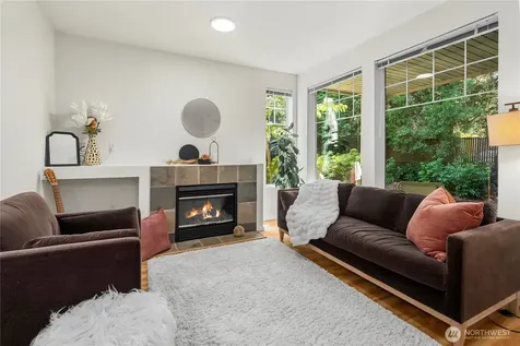 15325 SE 155th Place Renton WA 98058