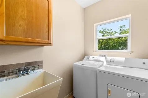 18442 Apricot Street SW Rochester WA 98579