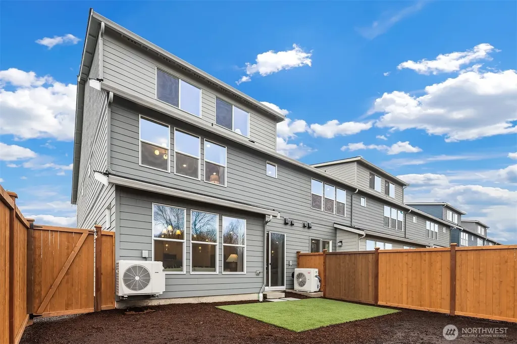 15814 23rd Avenue NE Marysville WA 98271