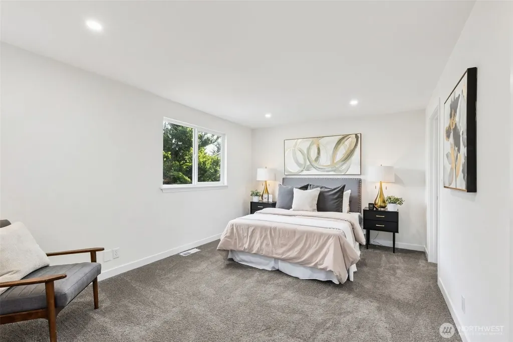7002 42nd Avenue S Seattle WA 98118