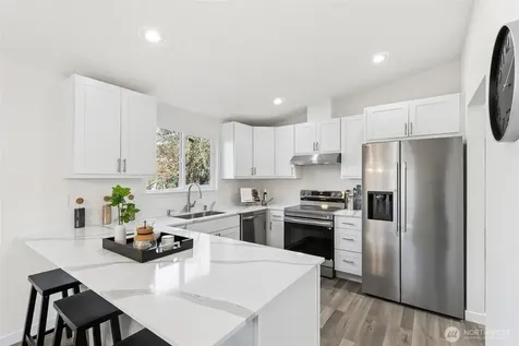 7002 42nd Avenue S Seattle WA 98118