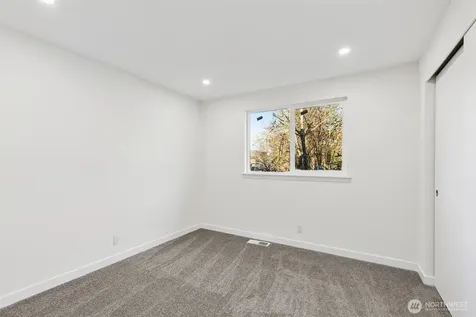 7002 42nd Avenue S Seattle WA 98118