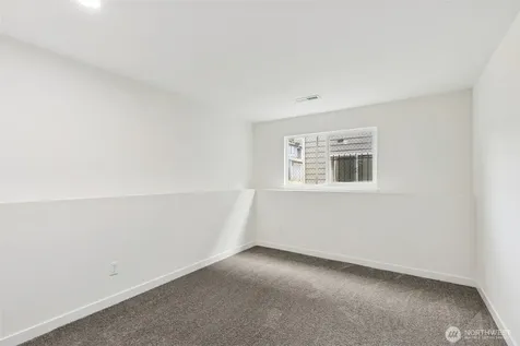 7002 42nd Avenue S Seattle WA 98118