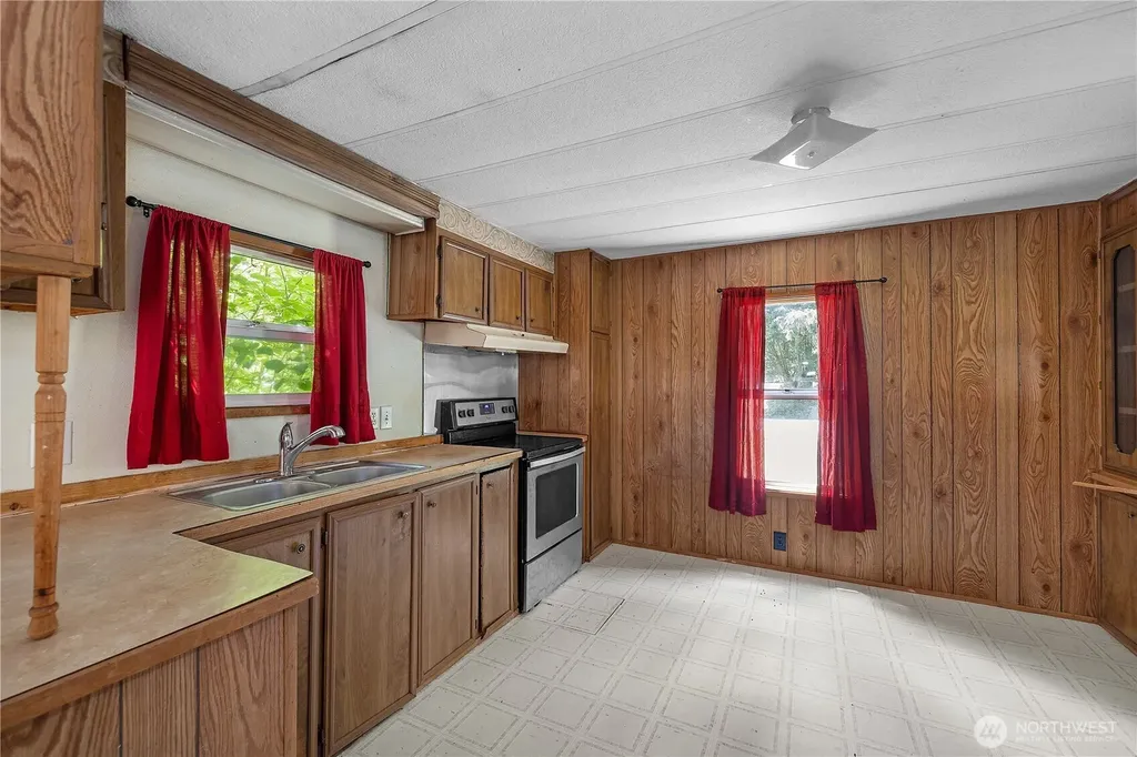 9840 Channel Drive NW Olympia WA 98502