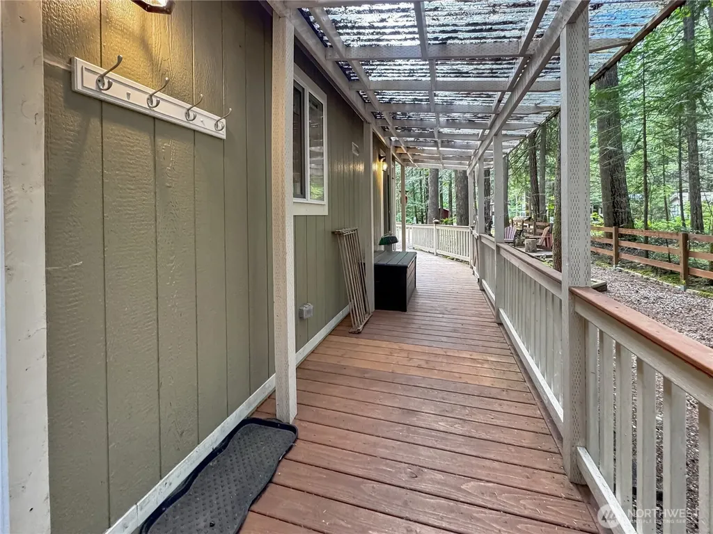 86 Sunset Circle Deming WA 98244