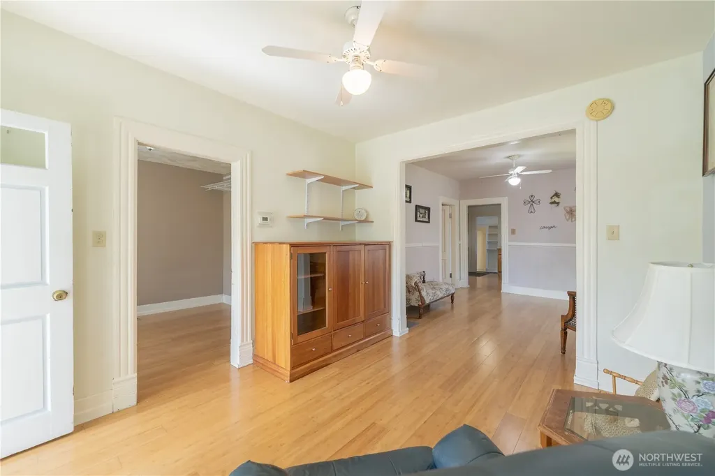 2424 Cleveland Avenue Everett WA 98201