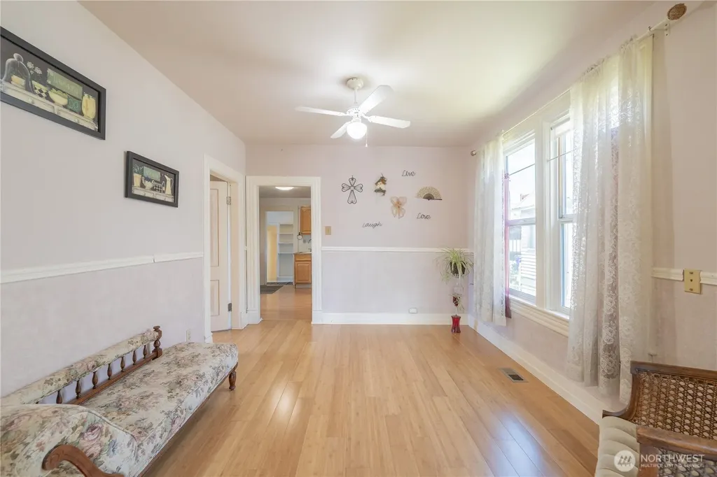 2424 Cleveland Avenue Everett WA 98201