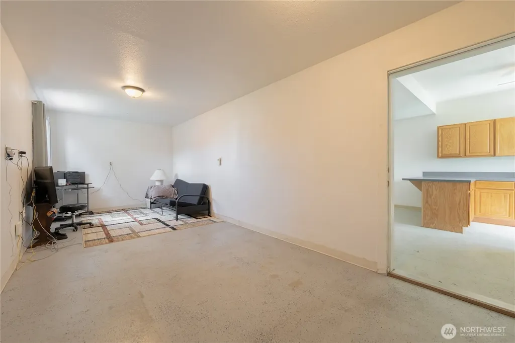 2424 Cleveland Avenue Everett WA 98201