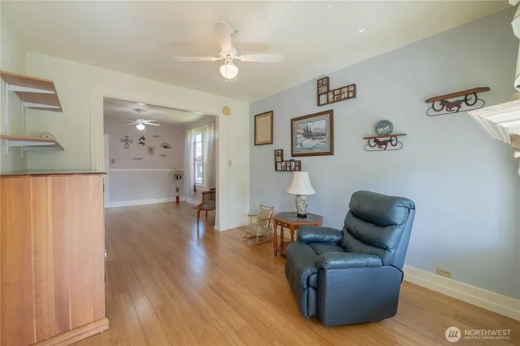 2424 Cleveland Avenue Everett WA 98201