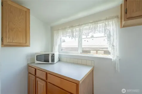 2424 Cleveland Avenue Everett WA 98201