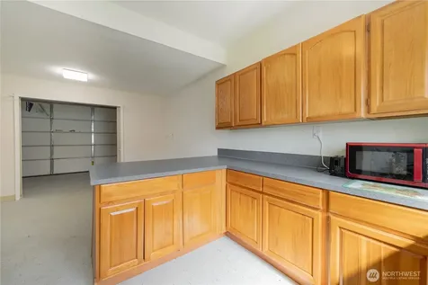 2424 Cleveland Avenue Everett WA 98201