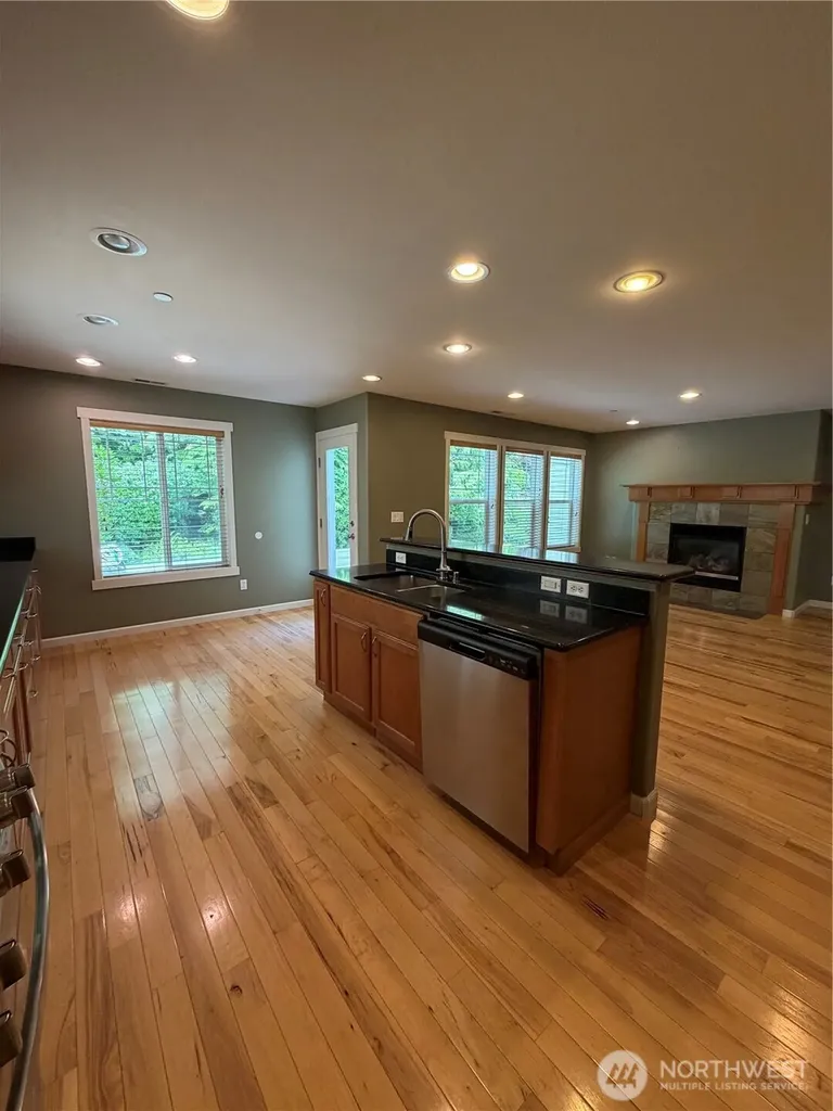 3181 Brown Loop Dupont WA 98327