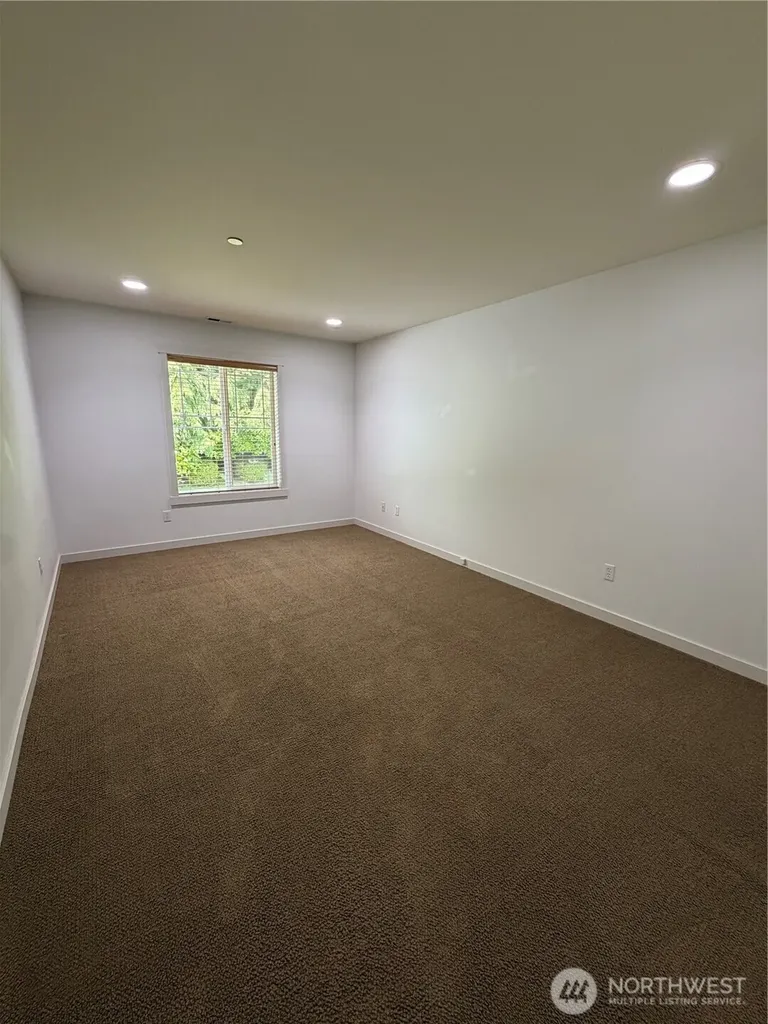 3181 Brown Loop Dupont WA 98327
