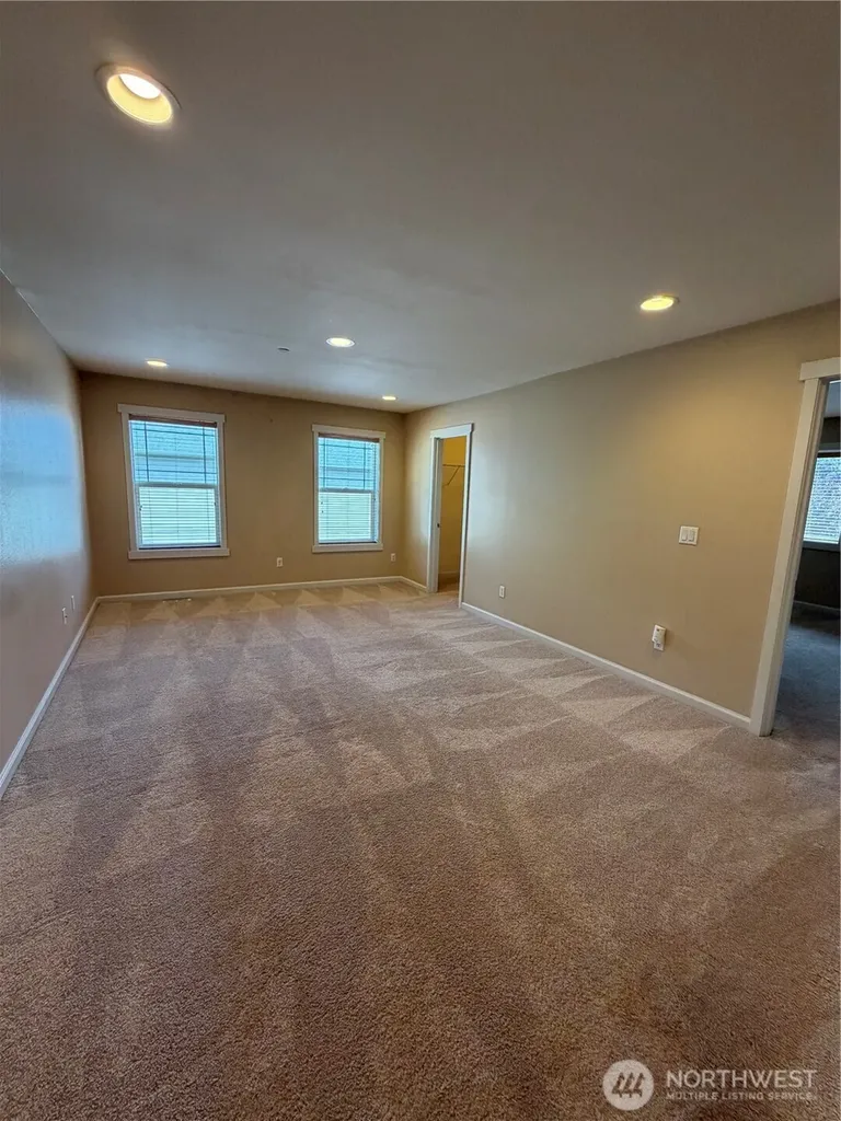 3181 Brown Loop Dupont WA 98327