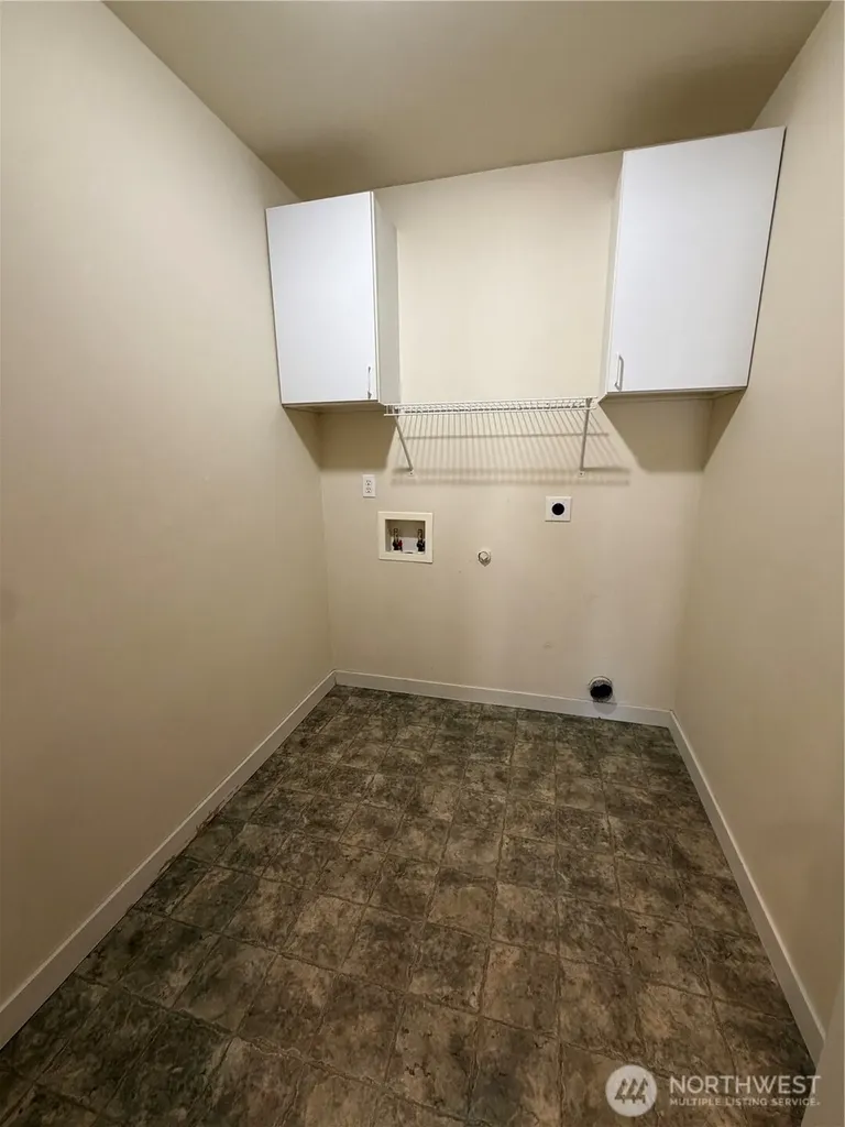 3181 Brown Loop Dupont WA 98327