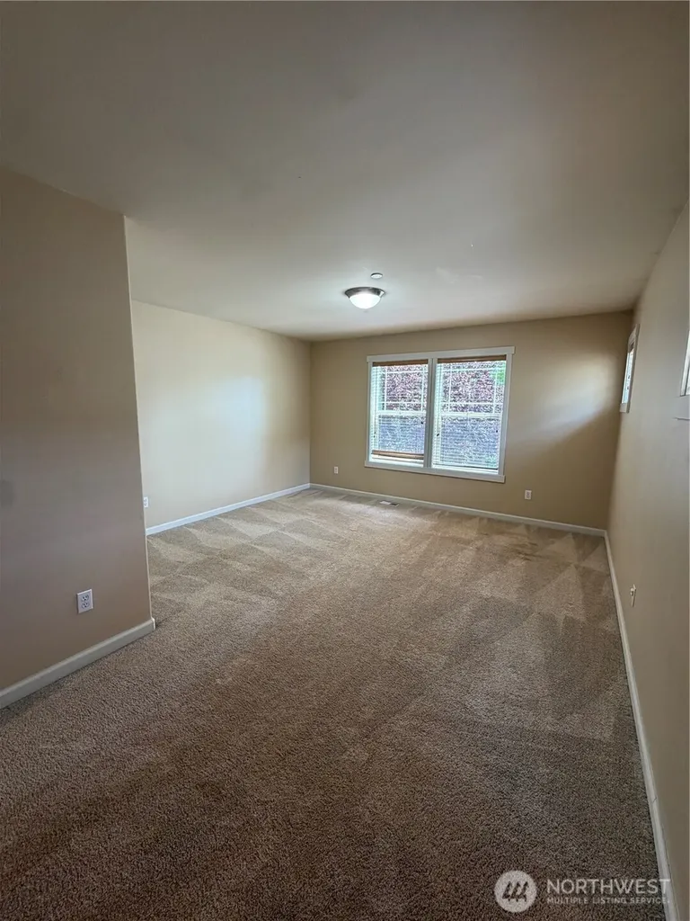 3181 Brown Loop Dupont WA 98327