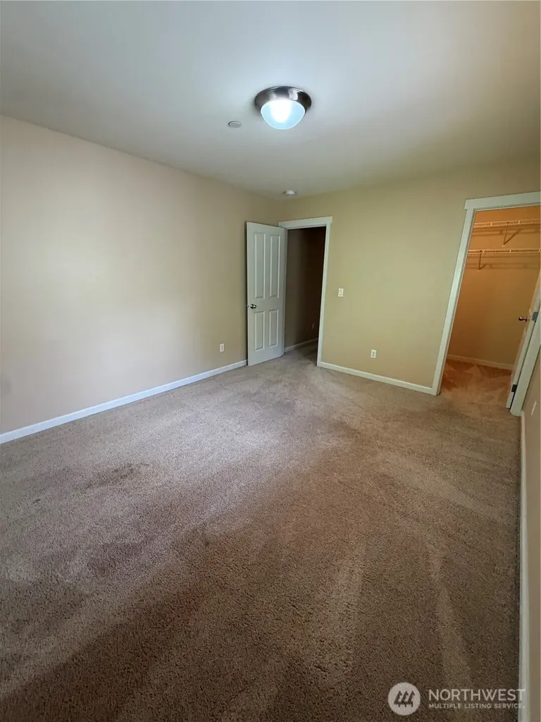 3181 Brown Loop Dupont WA 98327