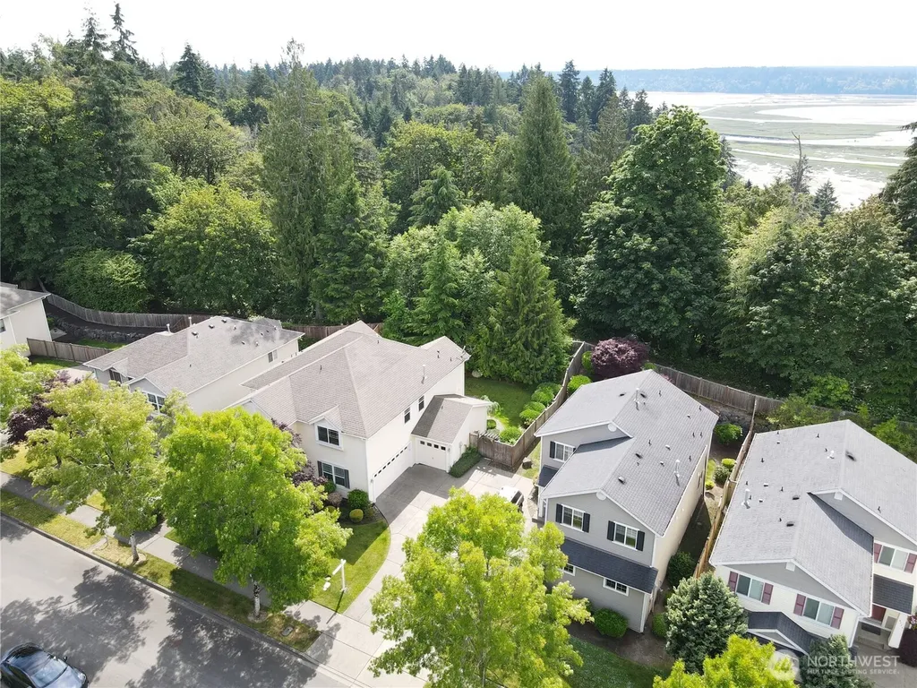 3181 Brown Loop Dupont WA 98327
