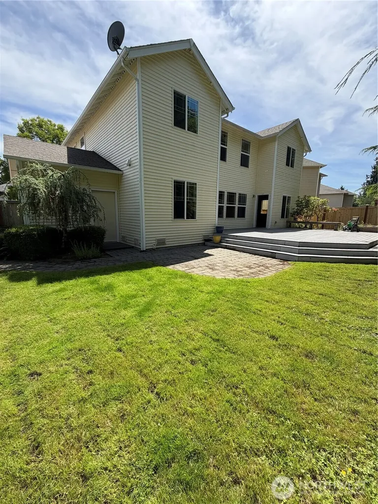 3181 Brown Loop Dupont WA 98327