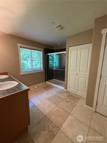 3181 Brown Loop Dupont WA 98327