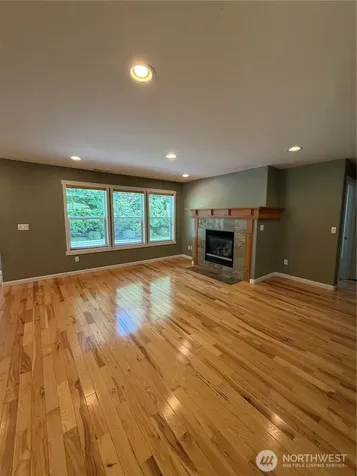 3181 Brown Loop Dupont WA 98327