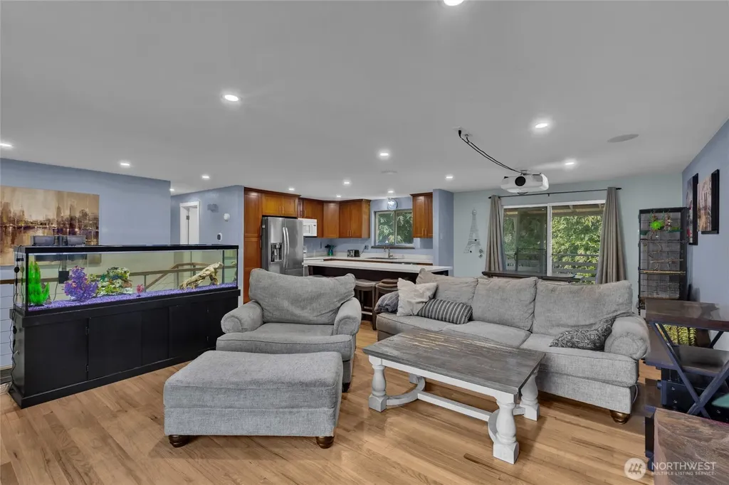 35745 26th Avenue S Federal Way WA 98003