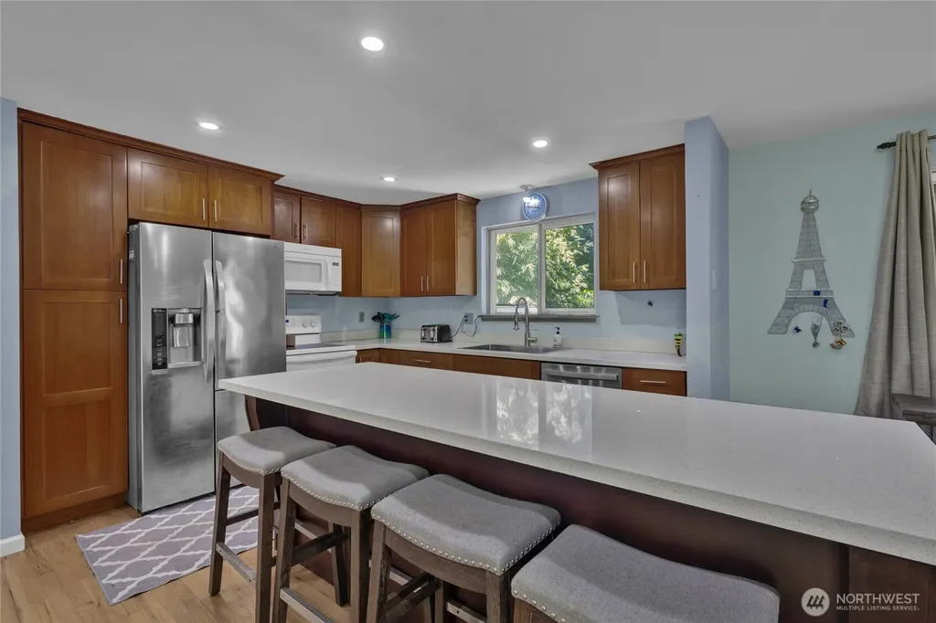 35745 26th Avenue S Federal Way WA 98003