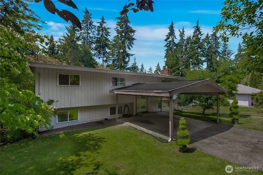 35745 26th Avenue S Federal Way WA 98003