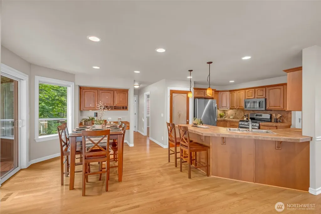 14027 SE 278th Street Kent WA 98042