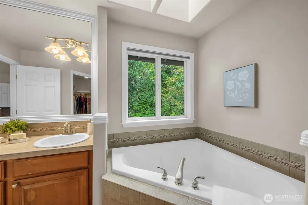 14027 SE 278th Street Kent WA 98042