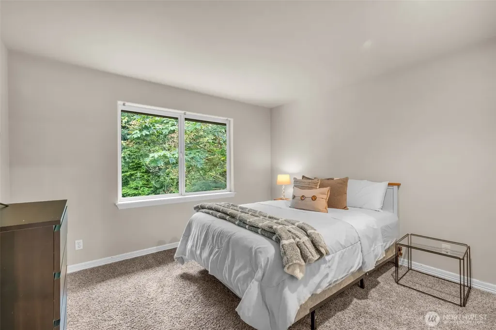 14027 SE 278th Street Kent WA 98042