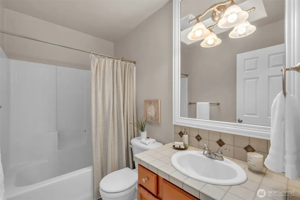 14027 SE 278th Street Kent WA 98042