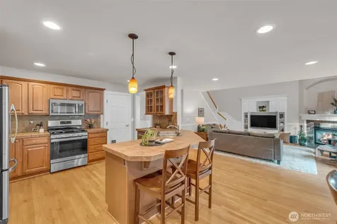 14027 SE 278th Street Kent WA 98042