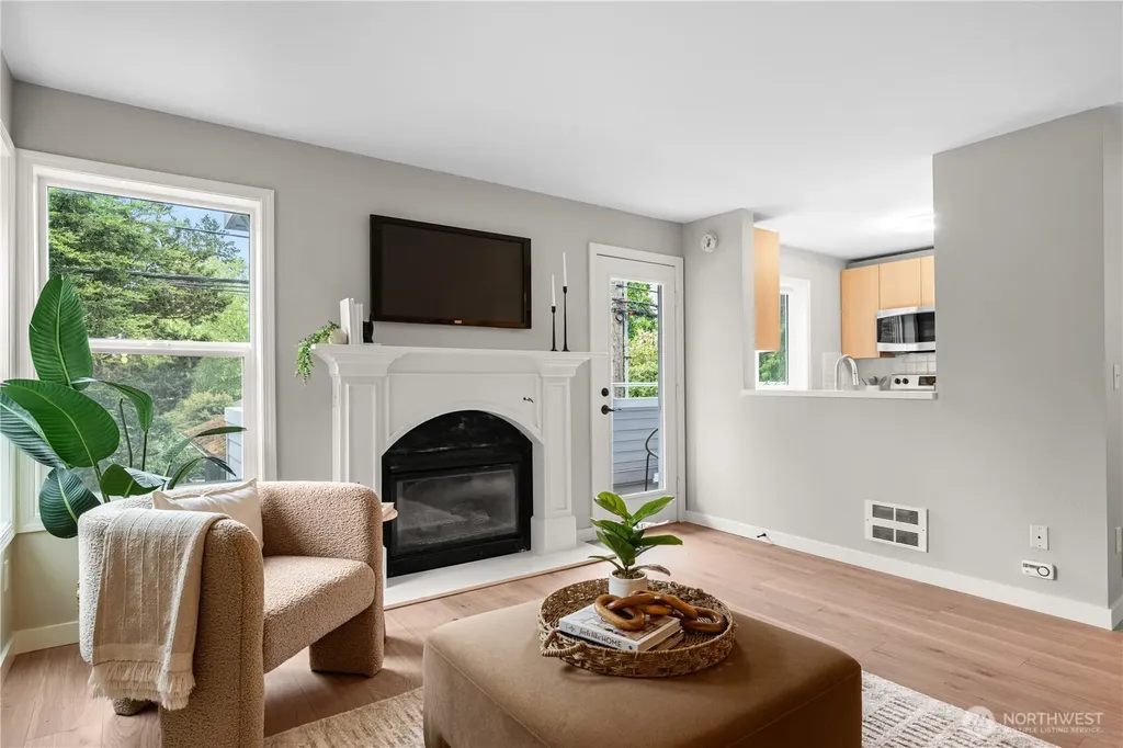 3435 California Avenue SW Seattle WA 98116